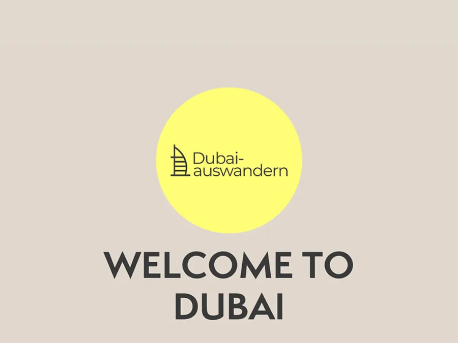 Markenkachel von Dubai‑auswandern: gelbes Logo auf Beige mit „Welcome to Dubai“